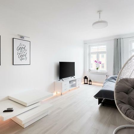 Lajsnij Sobie Apartment Poznań Exteriör bild