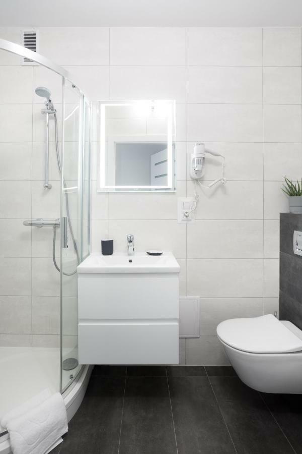 Lajsnij Sobie Apartment Poznań Exteriör bild